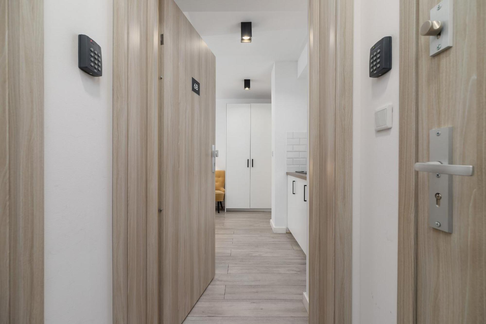 Cracow Miodowa 42 Elegant By Renters Apartment